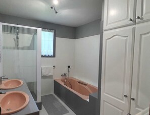 Hair dryer, towels