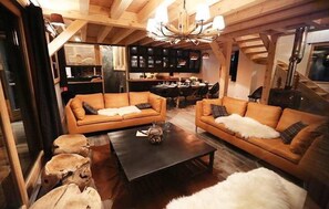 Flat-screen TV, DVD player - Bains À Remous + Terrasse | Chalet Privé (Valloire)