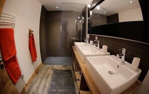 Towels - Bains À Remous + Terrasse | Chalet Privé (Valloire)