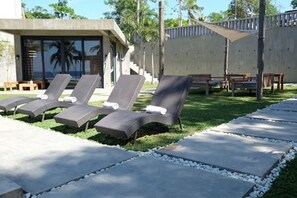 Property grounds - Veue Beach Cabins (Bolinao)