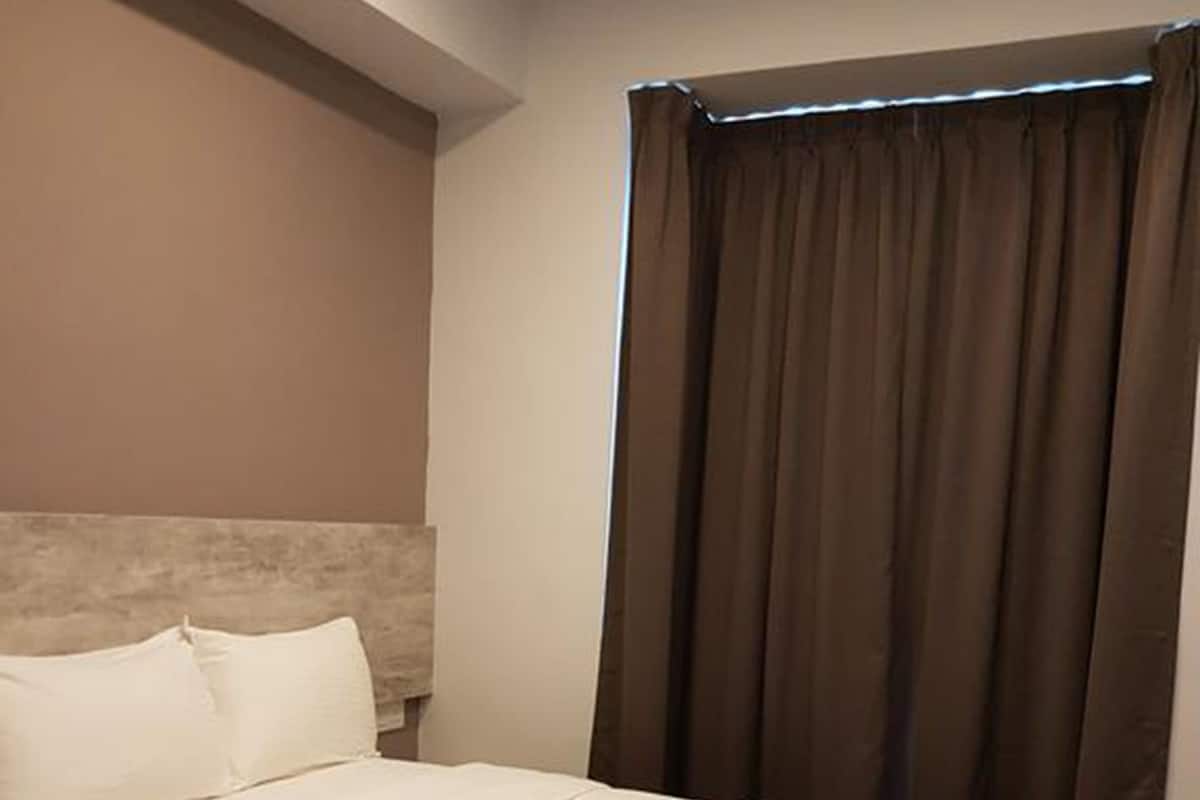 Habitación ejecutiva, 1 cama de matrimonio | Escritorio y espacio para trabajar con un portátil