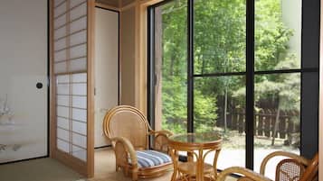 Yamatsutsuji | Balcony
