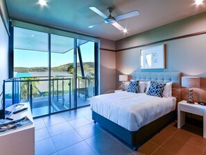 Apartment, 4 Bedrooms - Yacht Club Villa 28 (Whitsundays)