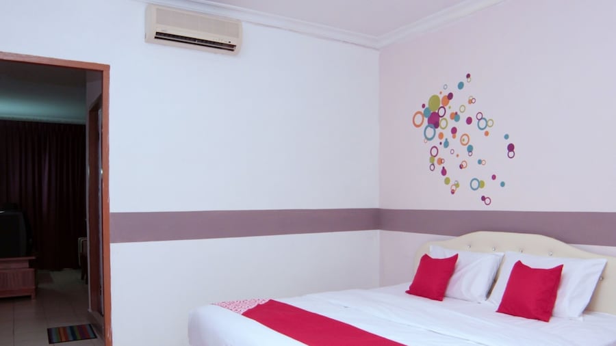 Super OYO 1173 Mandyrin Hotel