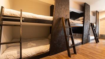 Standard Room | Free WiFi, bed sheets