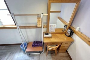 Chăn bông, nệm Select Comfort, phòng cách âm 