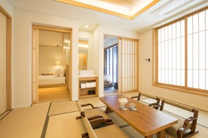 Caja de seguridad en la habitación y sistema de insonorización 