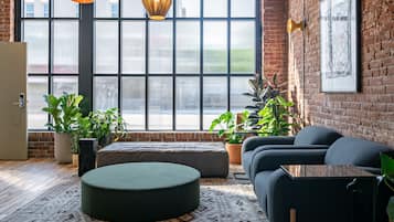 Bar lounge