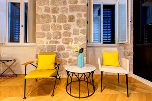 Deluxe Double or Twin Room | 1 bedroom, hypo-allergenic bedding, minibar, in-room safe