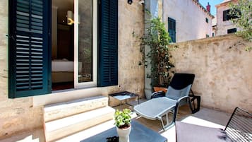 Deluxe Double or Twin Room | Balcony