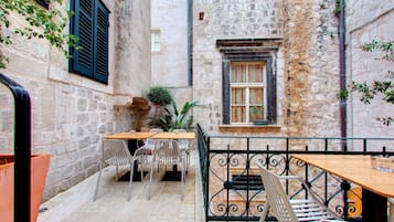 Terrasse/gårdhave