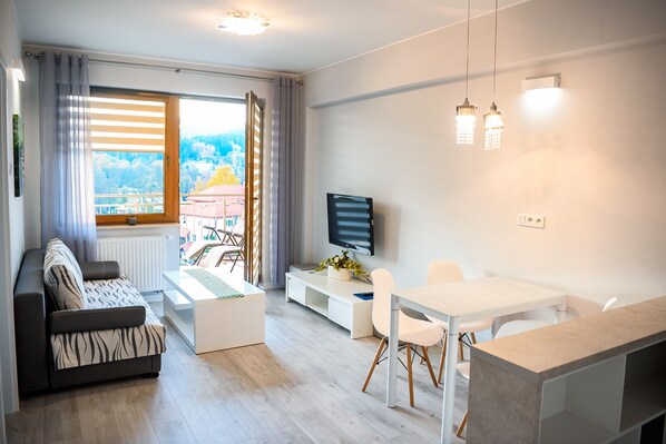 Apartment (A 317) | Living room