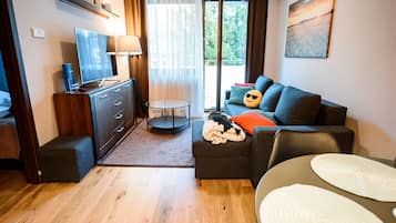 Apartament (A 304) | Sala d'estar | Televisor de pantalla plana