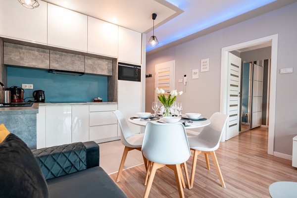 Apartment (A 315) | Private kitchenette | Fridge, stovetop, electric kettle, cookware/dishes/utensils