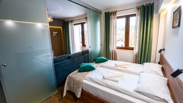 Apartment (A 316) | Laptop workspace, iron/ironing board, free WiFi, bed sheets