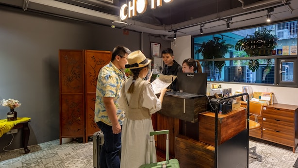 Quầy tiếp tân