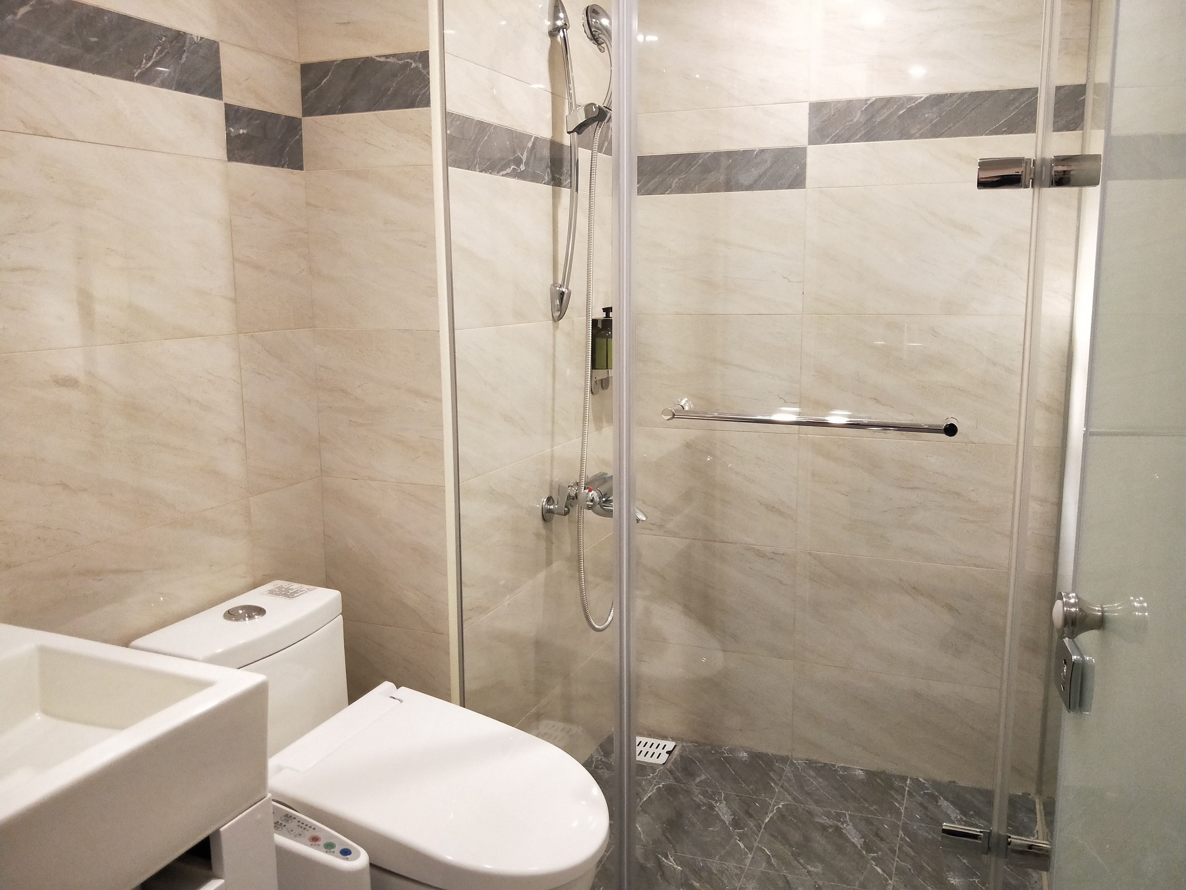 shower, free toiletries, hair dryer, electronic bidet
