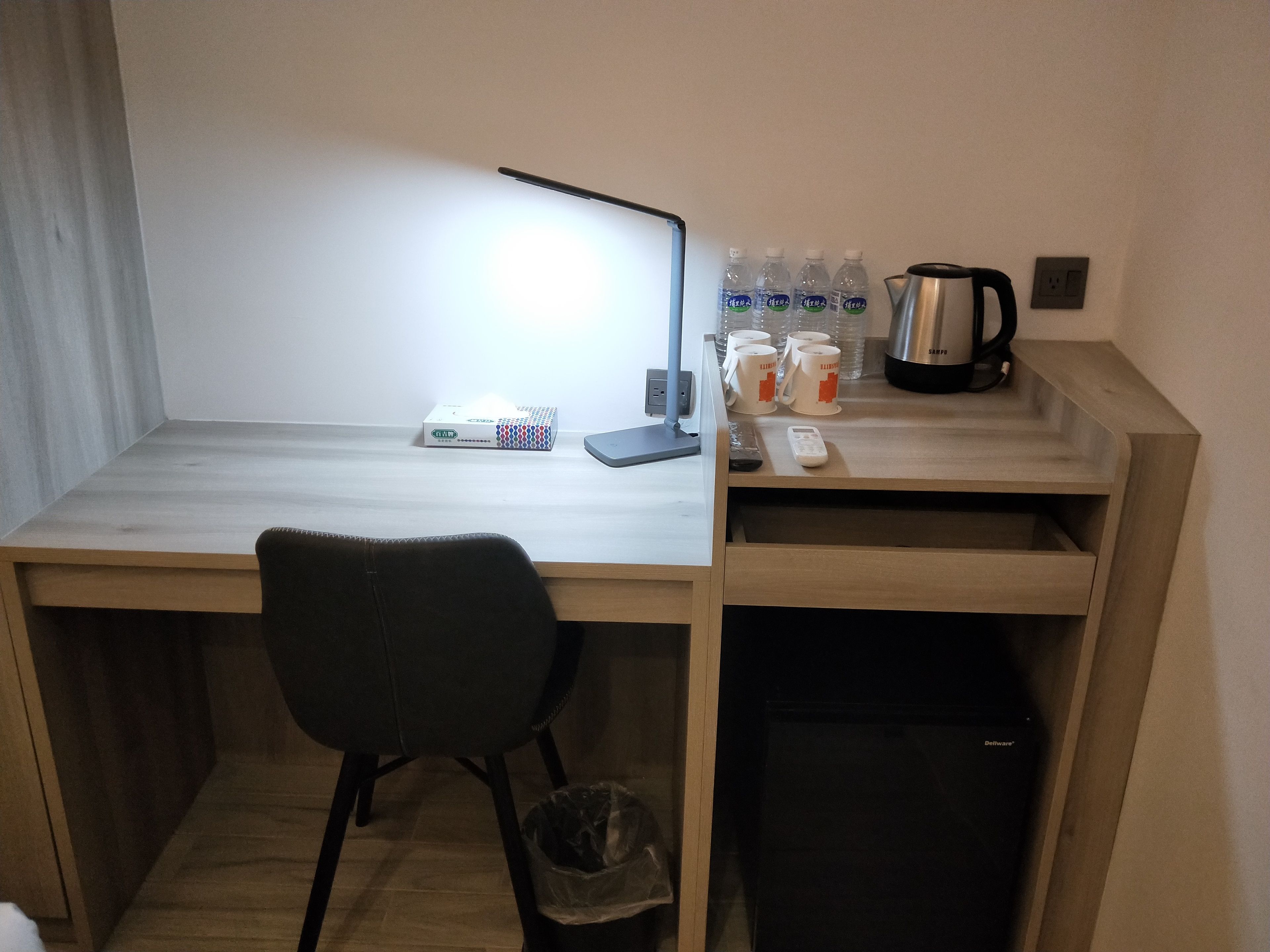 standard quadruple room | desk, laptop workspace, soundproofing, free wifi