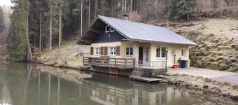 페리엔보눙엔 힌터나