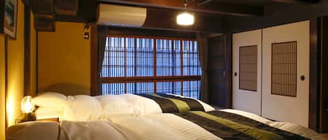 Japanese Style Room For 5 Guests, 1st Floor, Kitchenette