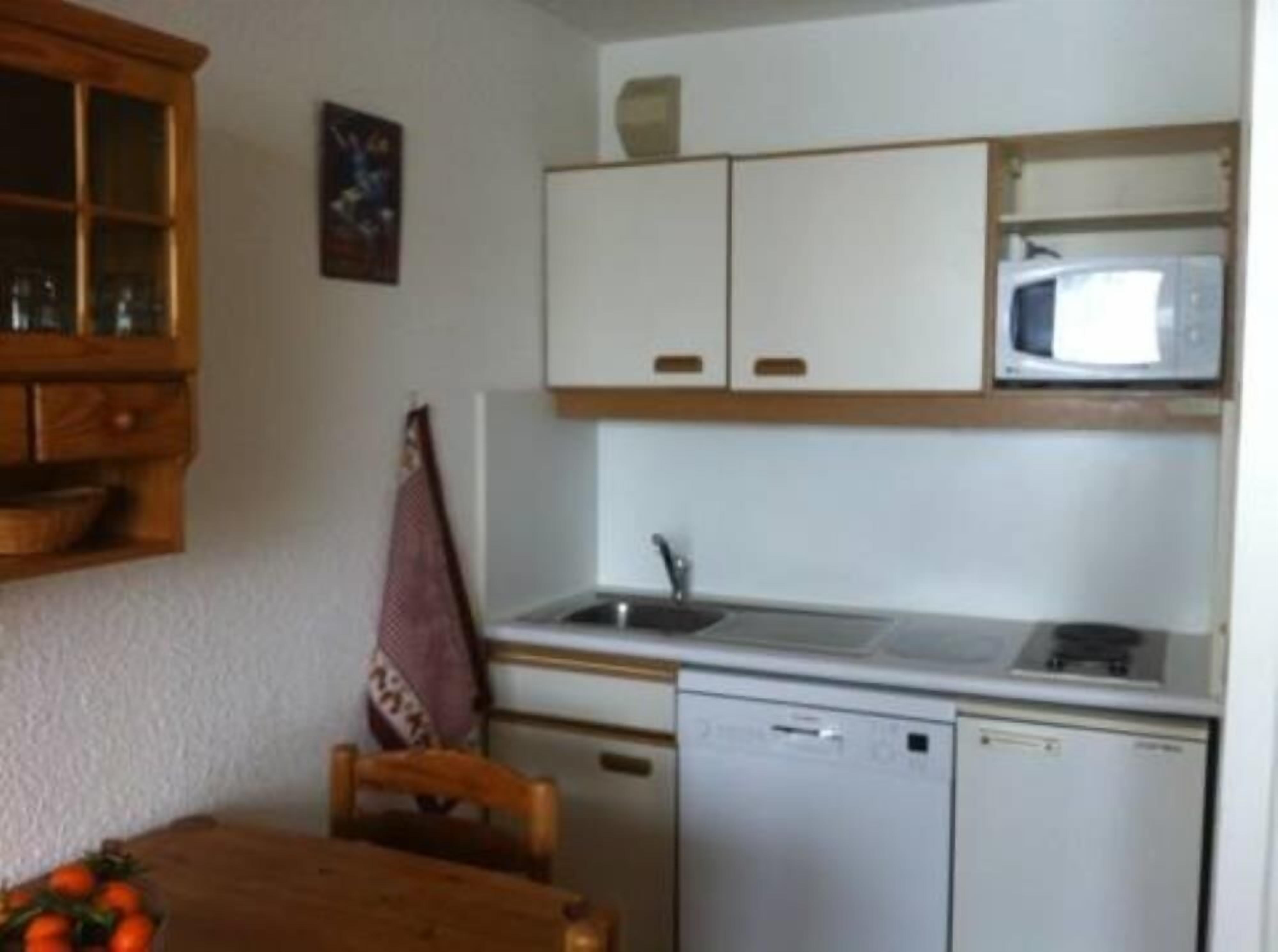 冰箱、微波炉、炉灶、洗碗机