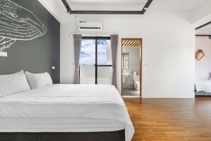 Escritorio, cortinas blackout, sistema de insonorización y wifi gratis