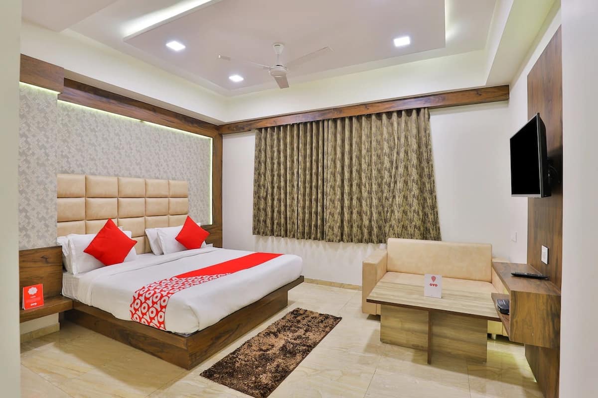 1 bedroom, in-room safe, desk, free WiFi