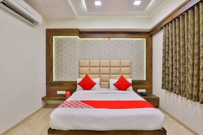 View from room - Hotel Hill Park by Sky Stays (Ahmedabad)