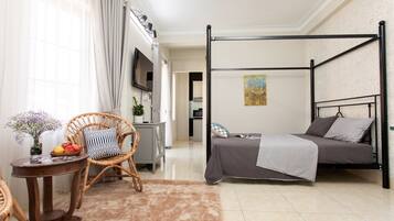 Deluxe Room | Desk, free WiFi, bed sheets