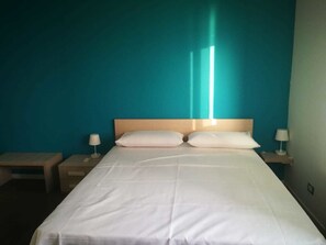 Premium bedding, in-room safe, desk, soundproofing