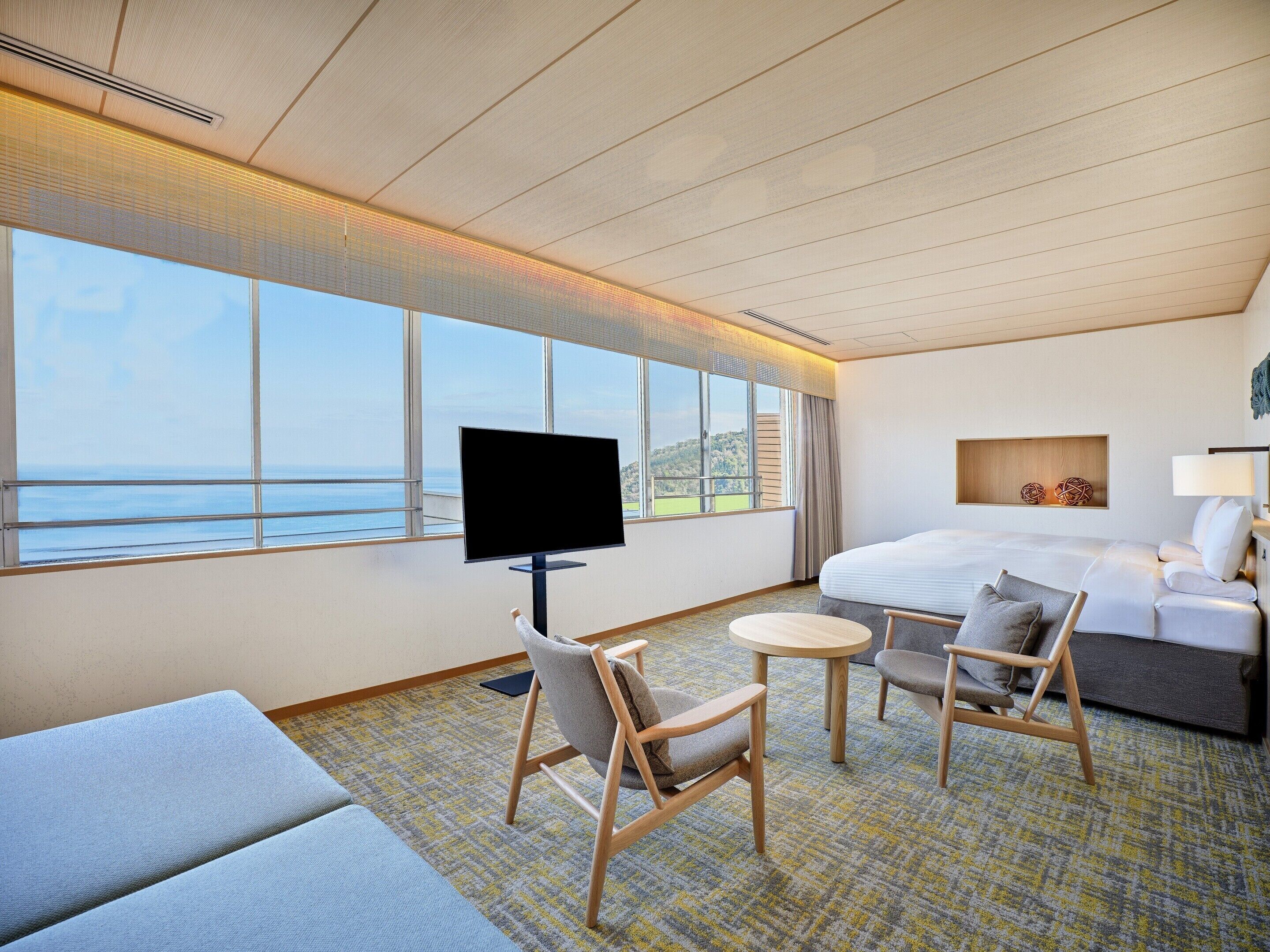 Deluxe-Vierbettzimmer, eigenes Bad, Meerblick (Non Smoking) | Zimmersafe, Bettwäsche