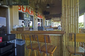 Bar (en la propiedad)