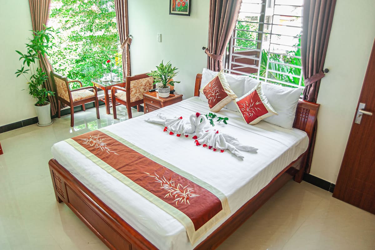 Double Room, Balcony, Garden View | Premium bedding, down duvets, pillow-top beds, minibar