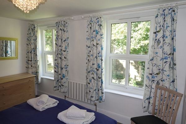 Family House | 2 bedrooms, iron/ironing board, free WiFi, bed sheets