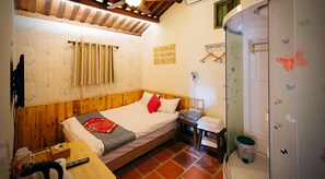 Desk, free WiFi, bed sheets