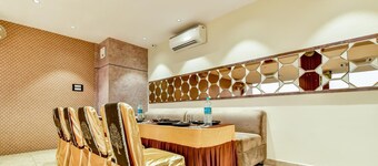 Hotel Frontier Royal