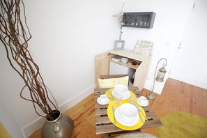 Coffee/tea maker, electric kettle, cookware/dishes/utensils - Arroios de Paixao (Lisbon)