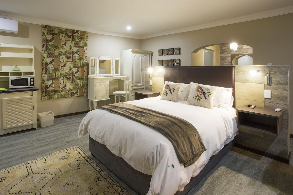 Loft Deluxe | Biancheria da letto di alta qualità, minibar, una cassaforte in camera
