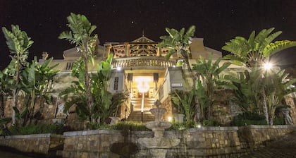 The Royal Palm Bed & Breakfast
