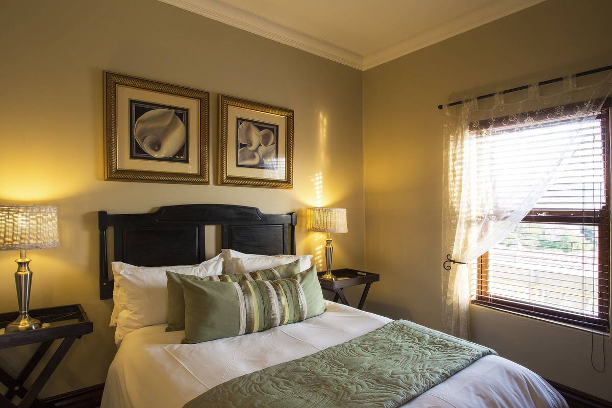 Deluxe Chalet | Premium bedding, minibar, in-room safe, desk