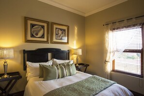 Deluxe-Chalet | Hochwertige Bettwaren, Minibar, Zimmersafe, individuell dekoriert