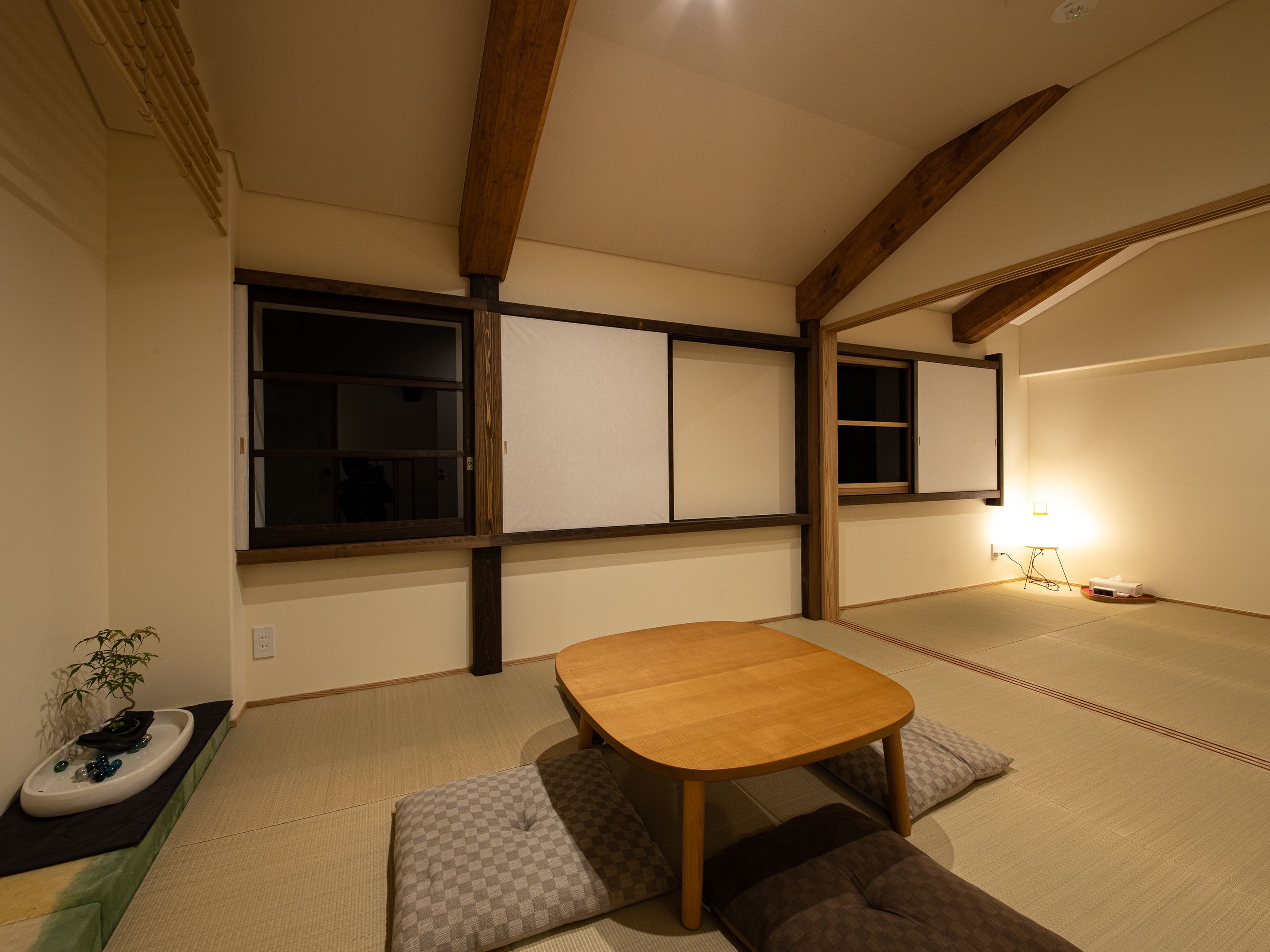 久 | 3 室のベッドルーム、デスク、WiFi (無料)、ベッドシーツ