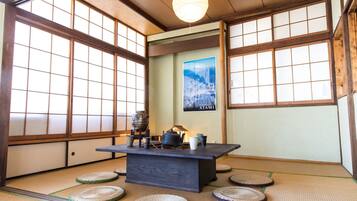 55-inch flat-screen TV with digital channels, TV, Netflix