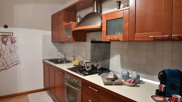 Alloggio Classic su due livelli, 3 camere da letto | Cucina privata | Frigorifero con congelatore, forno, piano cottura