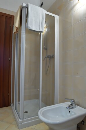 Douche de la salle de bain