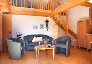 Apartment, 1 Bedroom (Poltersdorf) | Living area