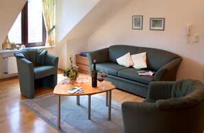 Apartment, 1 Schlafzimmer (Beilstein) | Wohnbereich