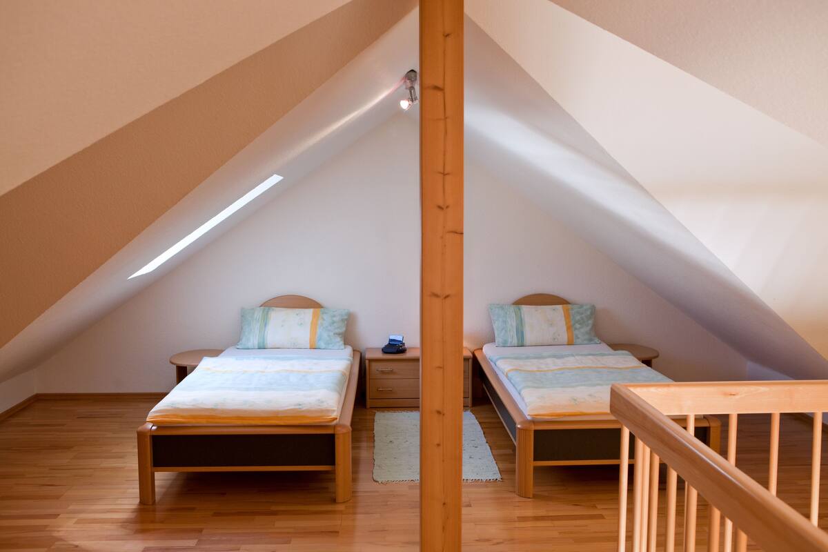 Apartment, 1 Bedroom (Poltersdorf) | Iron/ironing board, free cots/infant beds, free WiFi, bed sheets