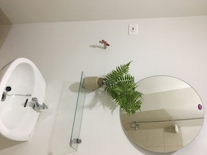 Free toiletries