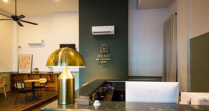 Room V @ Jalan Sultanah Near Bus Stop Batu Pahat